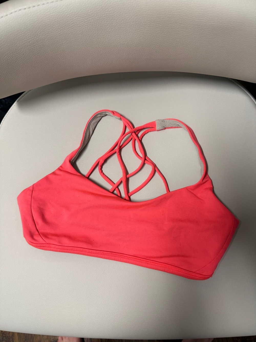 Lululemon free to be bralette 6 coral pink
